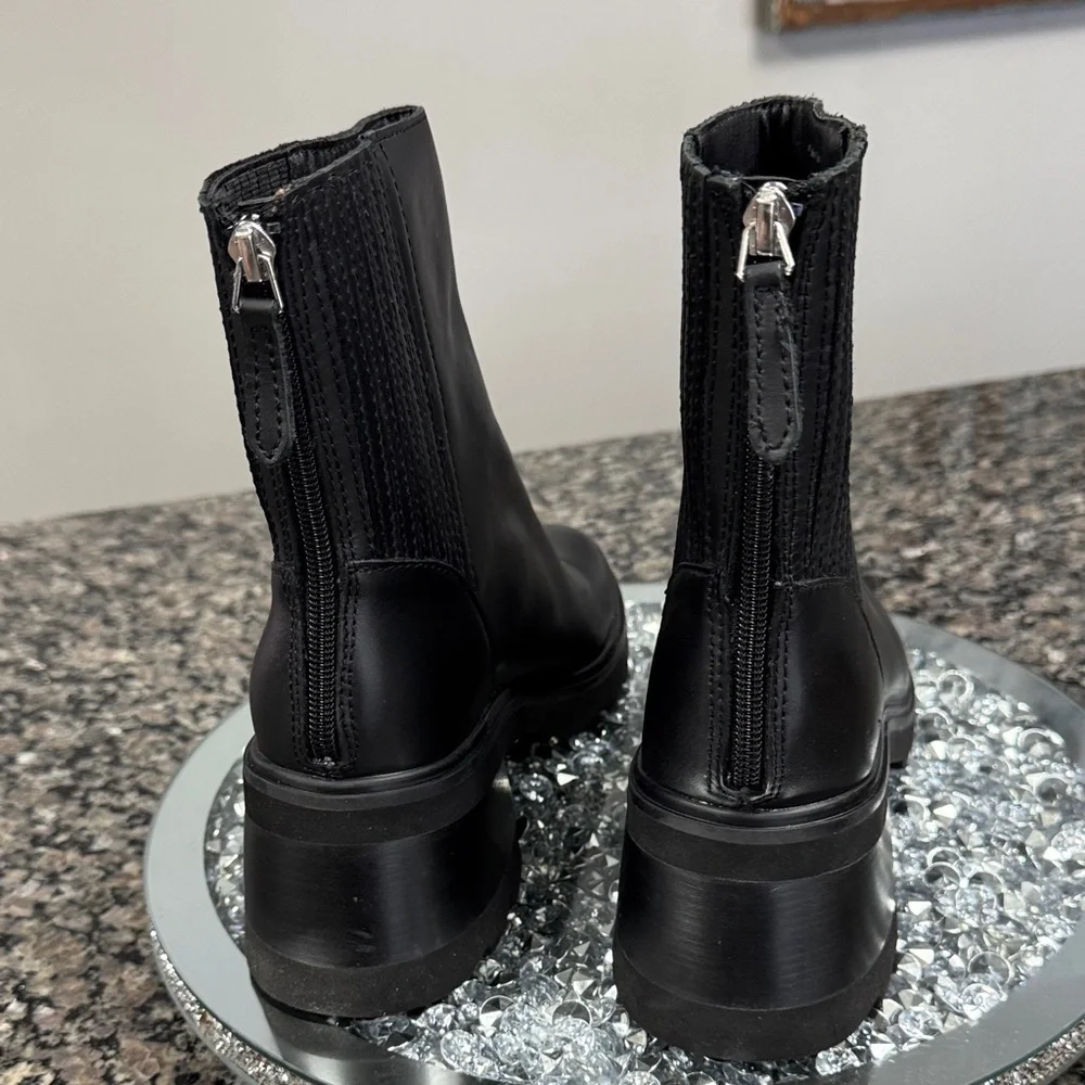 Dolce Vita Black Ankle Boots NEW 8